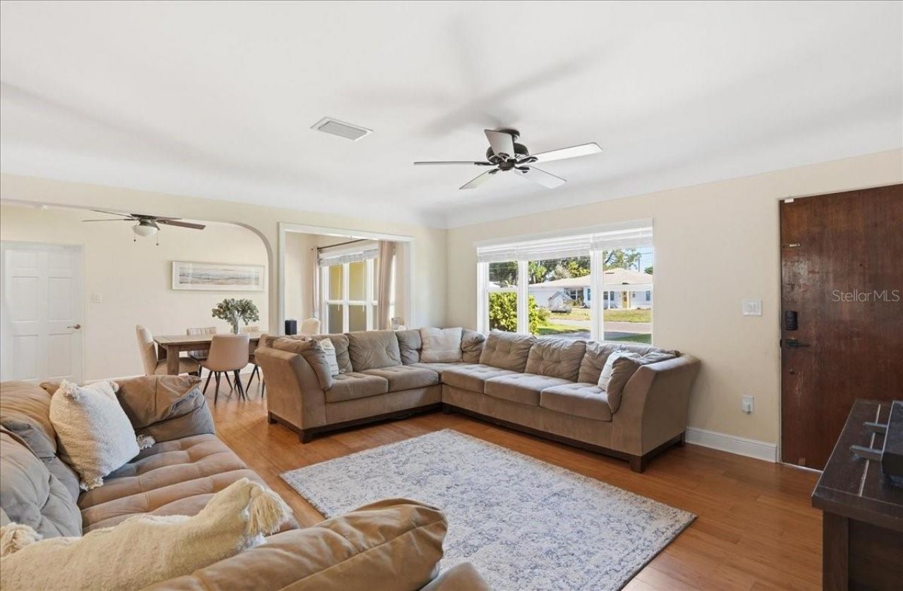 700 66th Avenue S, Saint Petersburg, FL 33705 Photo