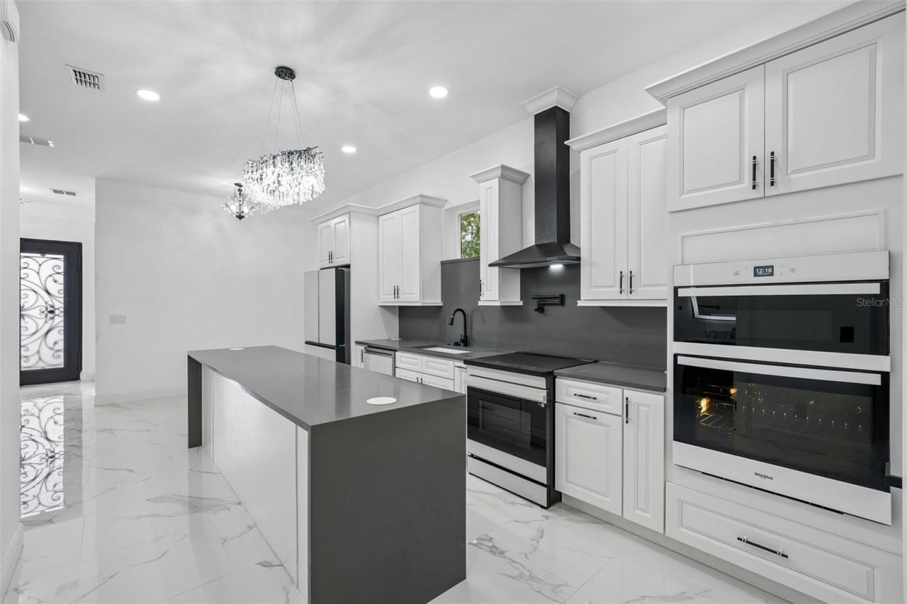 2816 Corrine Street, Unit 1, Tampa, FL 33605 Photo