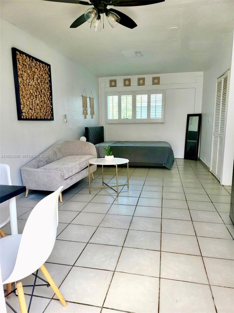 3405 W Lake Pl , Unit 1, Miramar, FL 33023 Photo