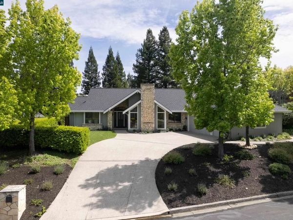 7 Crockett Drive, Moraga, CA 94556