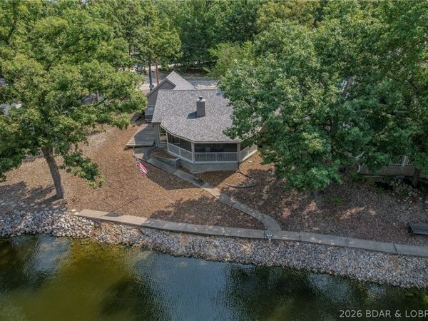 141 Wye Drive , Lake Ozark, MO 65049