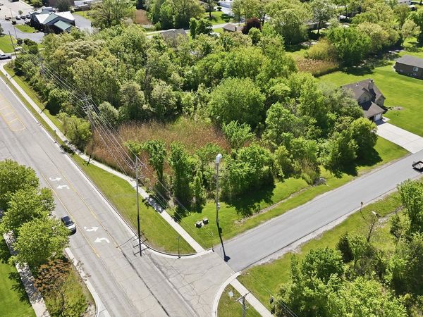 1201 Leinster Drive, Lemont, IL 60439