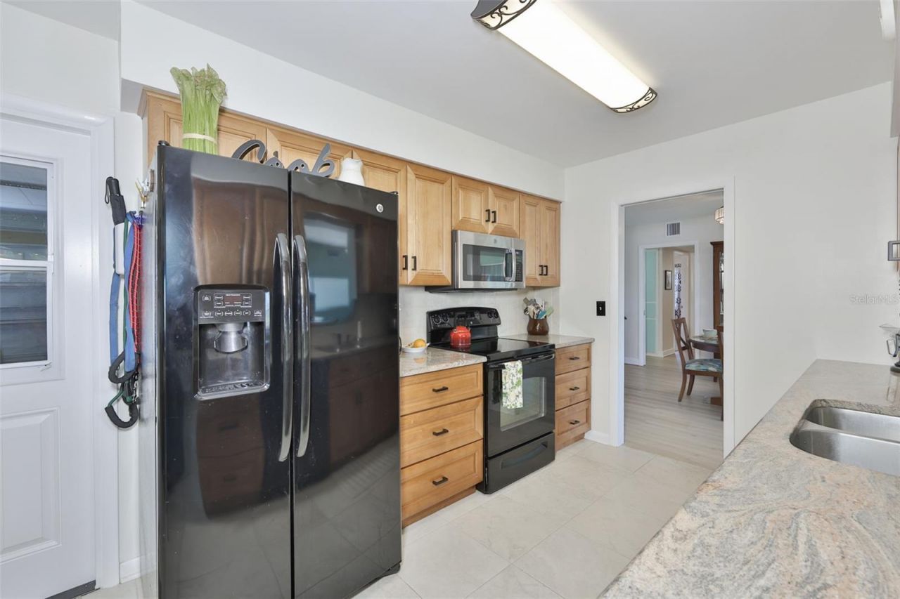 1704 Danbury Drive, Sun City Center, FL 33573 Photo