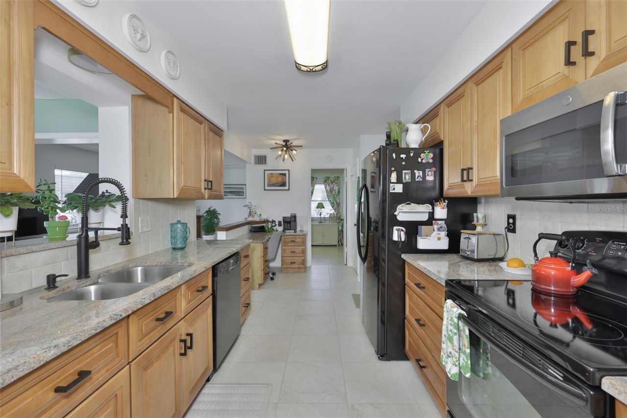 1704 Danbury Drive, Sun City Center, FL 33573 Photo