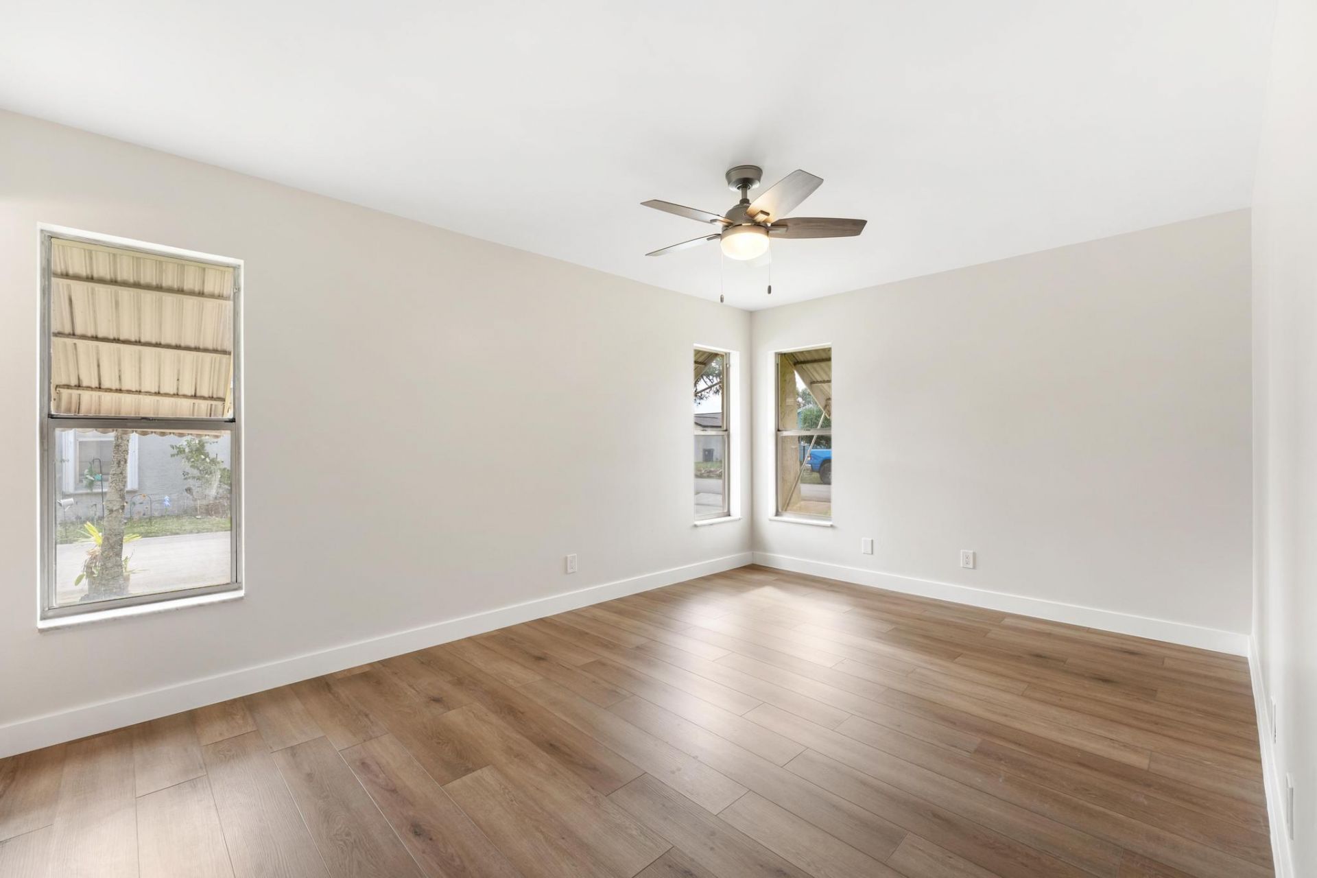 7281 N Pine Park Dr N, Lake Worth, FL 33467 Photo