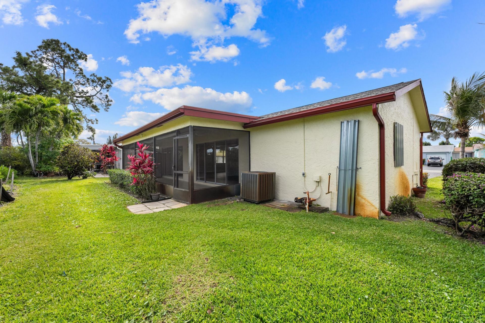 7281 N Pine Park Dr N, Lake Worth, FL 33467 Photo