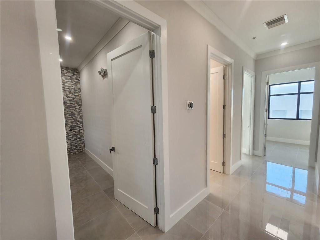 9100 Belvedere Road, Unit 213, Royal Palm Beach, FL 33411 Photo