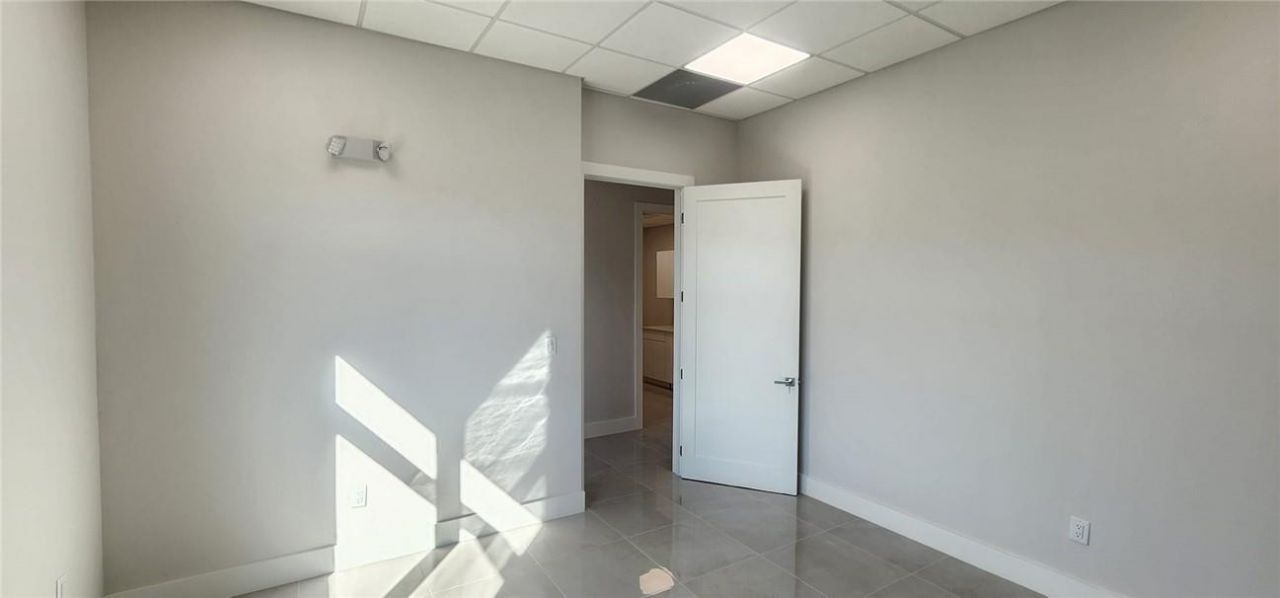 9100 Belvedere Road, Unit 213, Royal Palm Beach, FL 33411 Photo