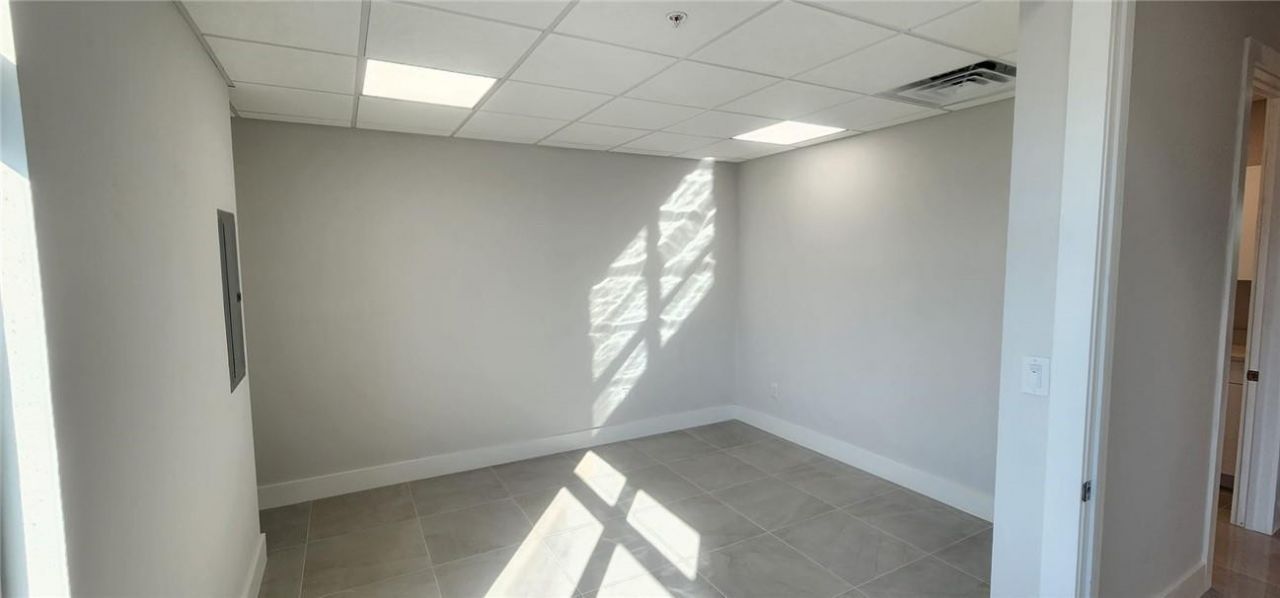 9100 Belvedere Road, Unit 213, Royal Palm Beach, FL 33411 Photo