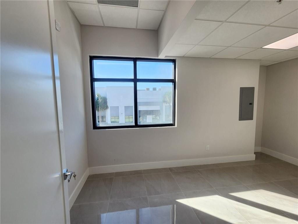 9100 Belvedere Road, Unit 213, Royal Palm Beach, FL 33411 Photo