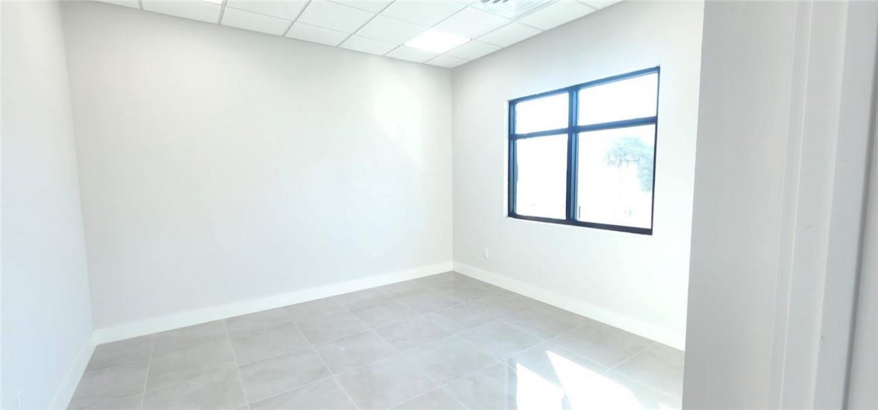 9100 Belvedere Road, Unit 213, Royal Palm Beach, FL 33411 Photo