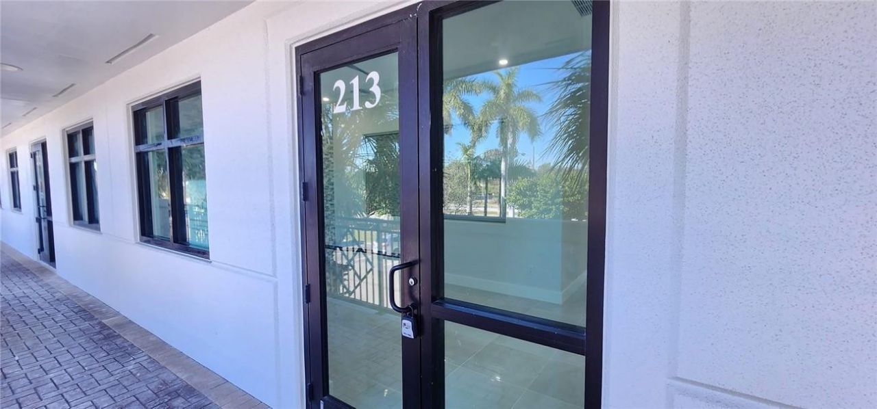 9100 Belvedere Road, Unit 213, Royal Palm Beach, FL 33411 Photo