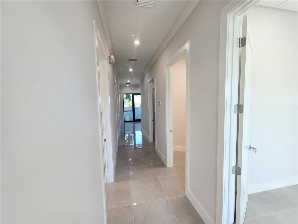 9100 Belvedere Road, Unit 213, Royal Palm Beach, FL 33411 Photo