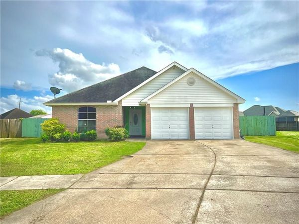 11 KERNEY Court , LaPlace, LA 70068