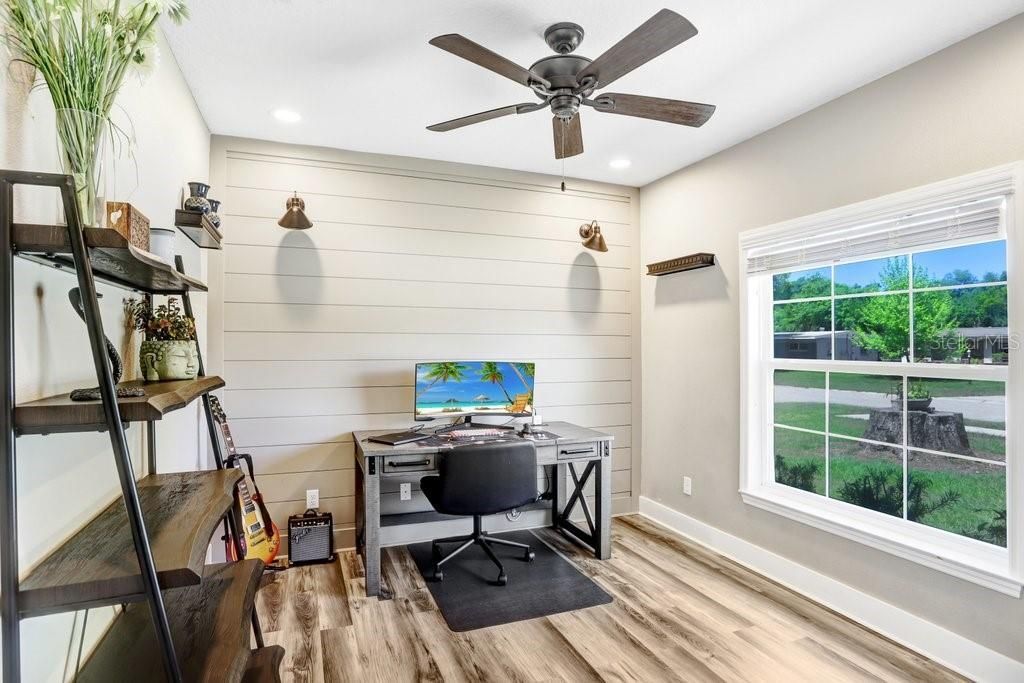 618 Oak Ridge Drive , Brandon, FL 33510 Photo