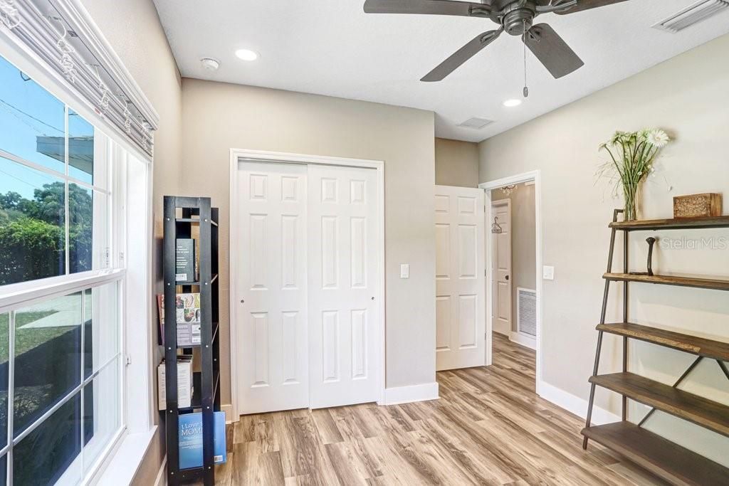 618 Oak Ridge Drive , Brandon, FL 33510 Photo