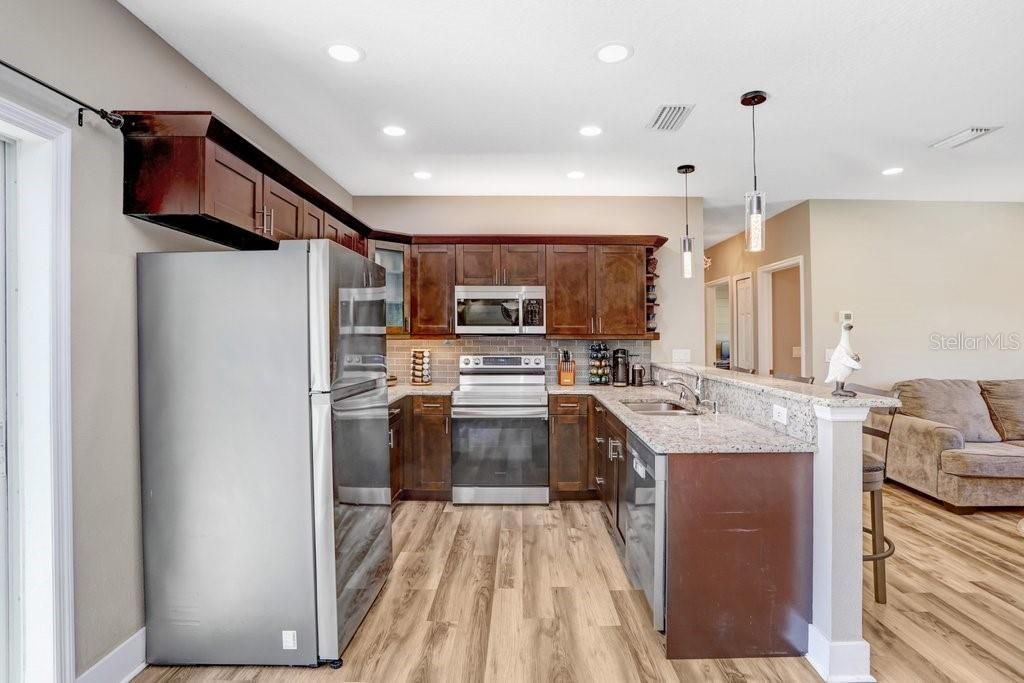 618 Oak Ridge Drive , Brandon, FL 33510 Photo