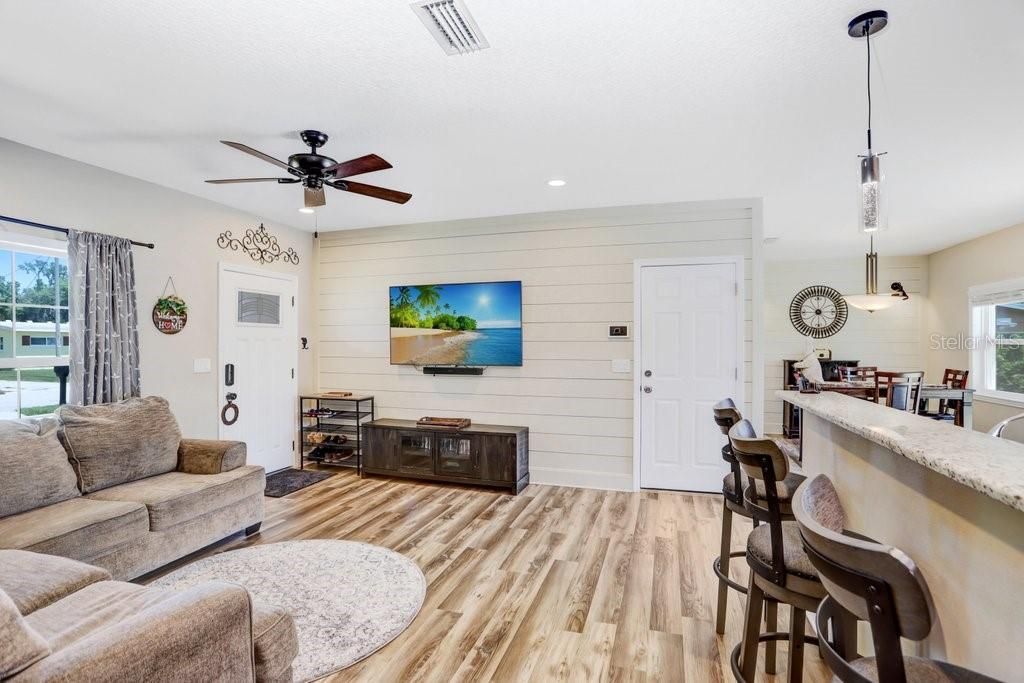 618 Oak Ridge Drive , Brandon, FL 33510 Photo