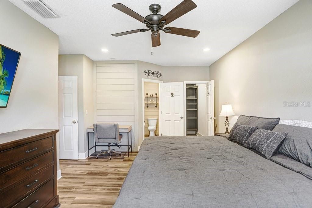 618 Oak Ridge Drive , Brandon, FL 33510 Photo