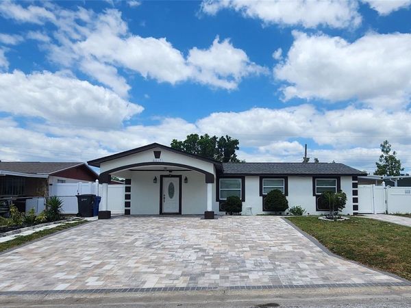 6017 W FERN STREET , TAMPA, FL 33634