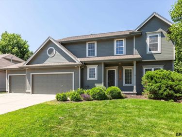 19710 Pine Street , Omaha, NE 68022