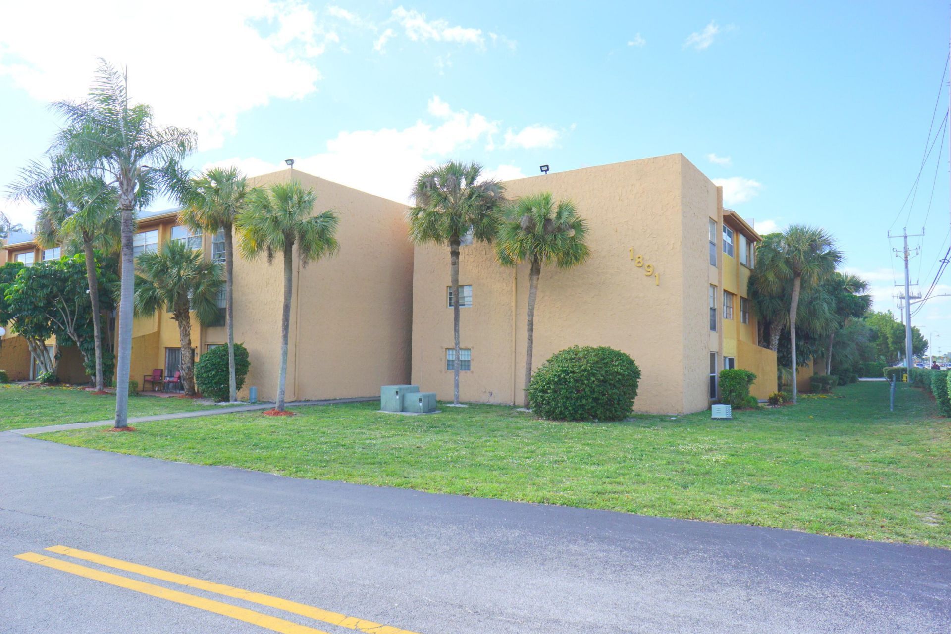 1891 SW 81st Avenue, Unit 202, North Lauderdale, FL 33068 Photo