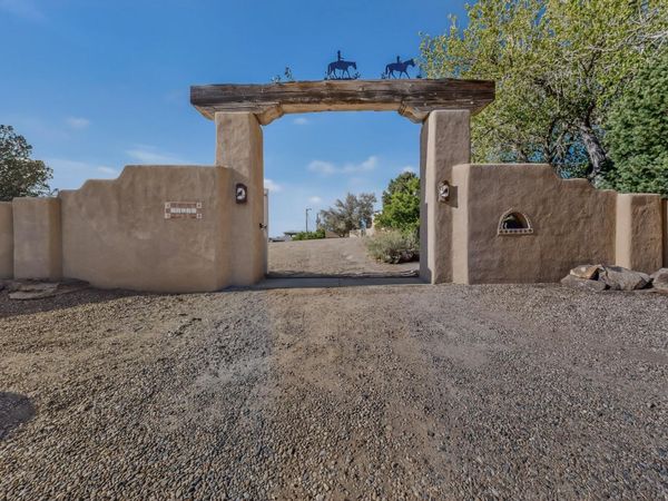 12105 San Rafael Avenue NE, Albuquerque, NM 87122