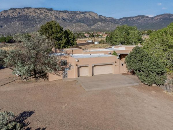 12105 San Rafael Avenue NE, Albuquerque, NM 87122