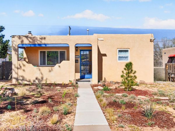1209 Princeton Drive SE, Albuquerque, NM 87106