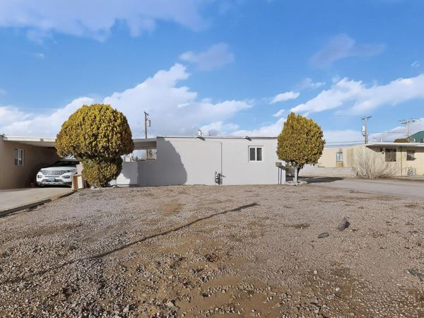 5105 Comanche Road NE, Albuquerque, NM 87110