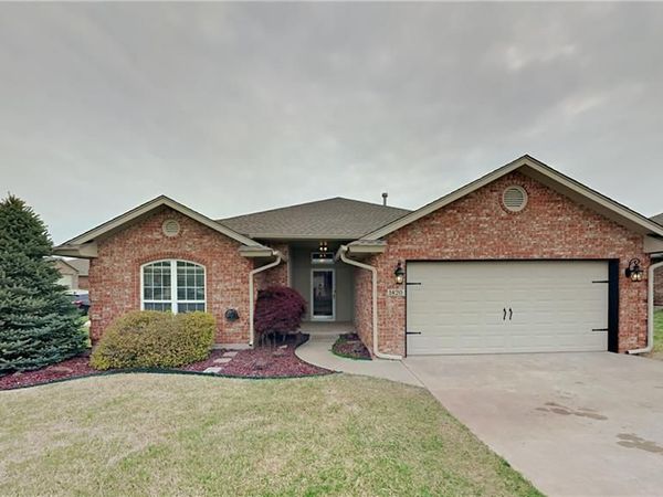 1420 SE 15th Street, Moore, OK 73160
