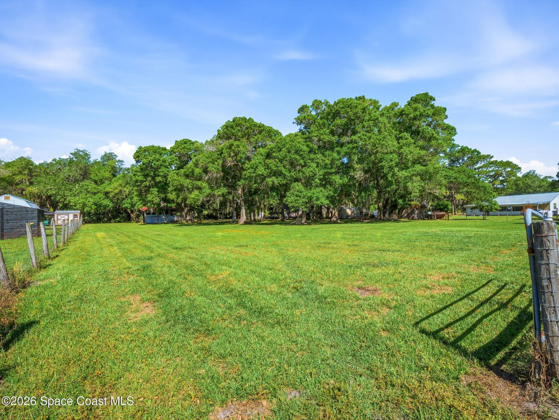 479 Maytown Road , Oak Hill, FL 32759 Photo