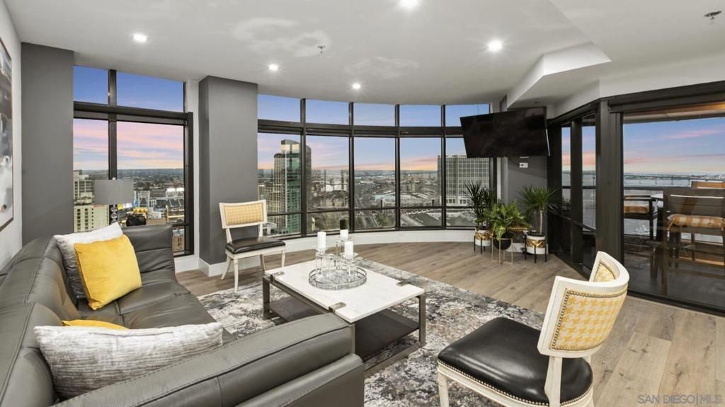 200 W Harbor Dr, Unit 2902, San Diego, CA 92101 Main Photo