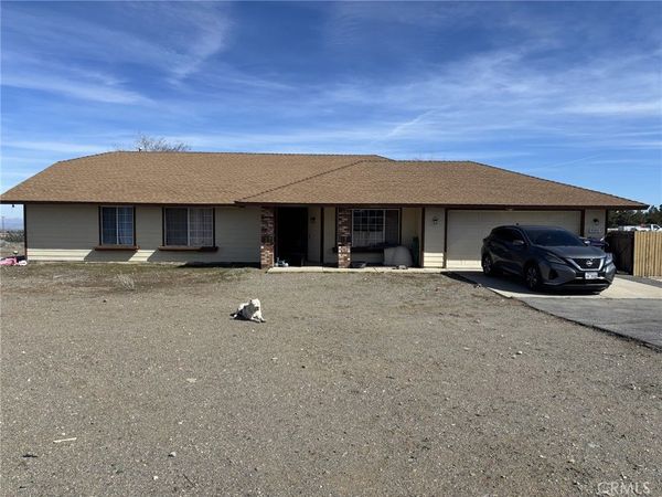 9591 Colfax Road, Phelan, CA 92371