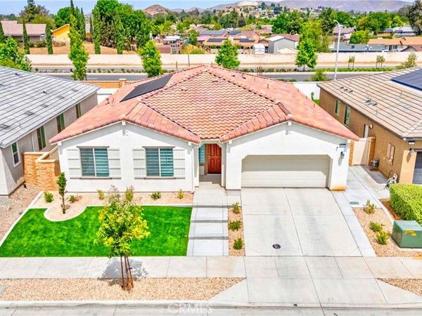 9521 Venetian, Jurupa Valley, CA 92509