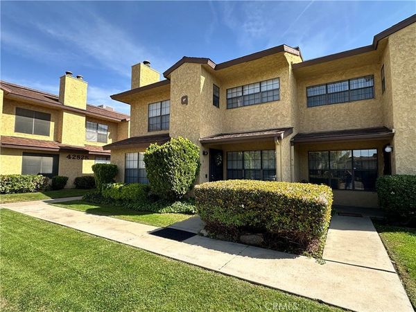 1537 W Avenue L, Unit 4, Lancaster, CA 93534