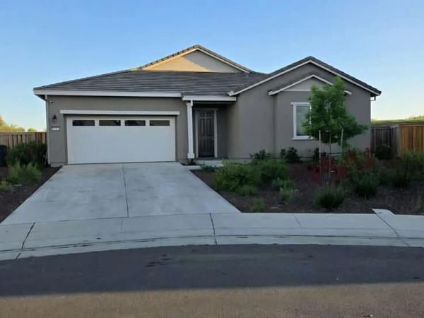 1549 Base Court, Dixon, CA 95620