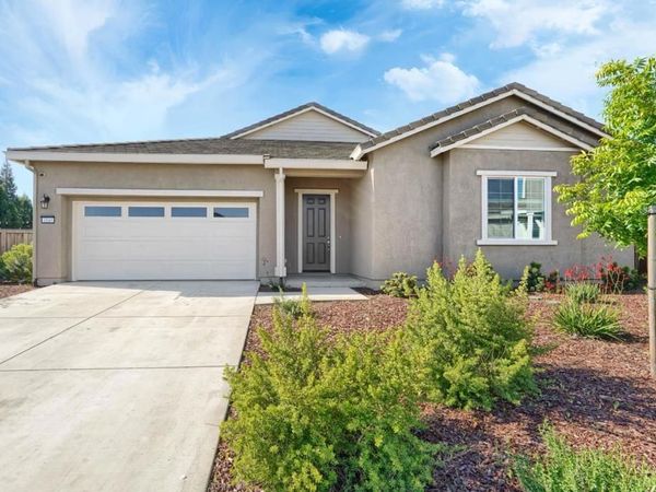 1549 Base Court, Dixon, CA 95620