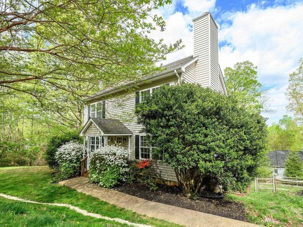 1591 REYNOVIA DR, Charlottesville, VA 22902