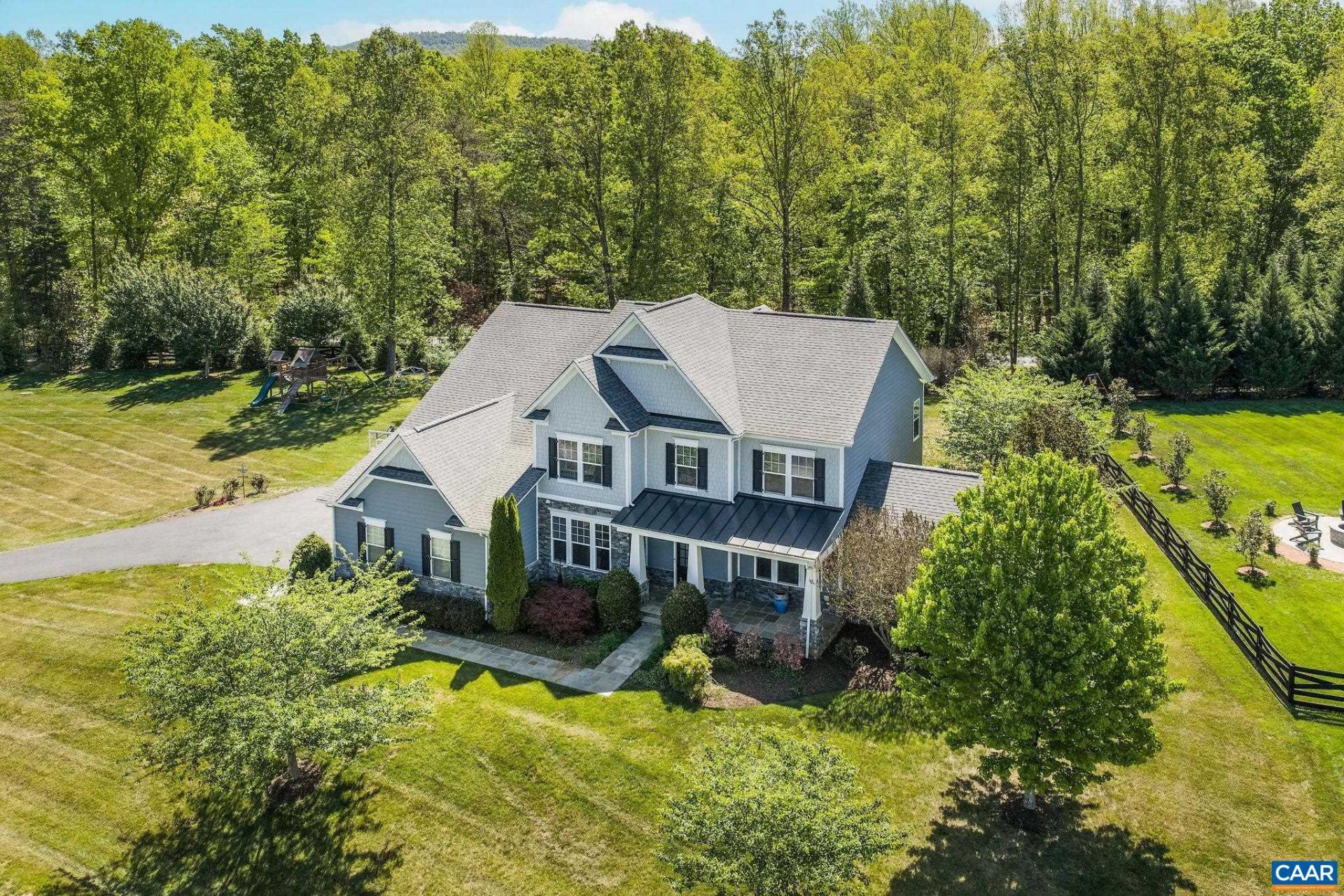 1630 Victor Pl, Charlottesville, VA 22903 Main Photo