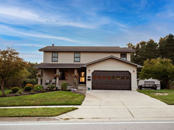 930 Tamarack Street, Manistee, MI 49660