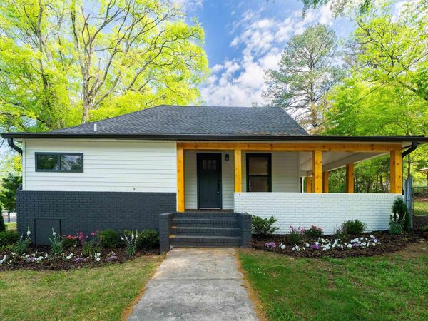 211 5TH AVENUE NE, CARBON HILL, AL 35549