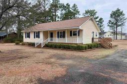 1052 Wellington photo 4