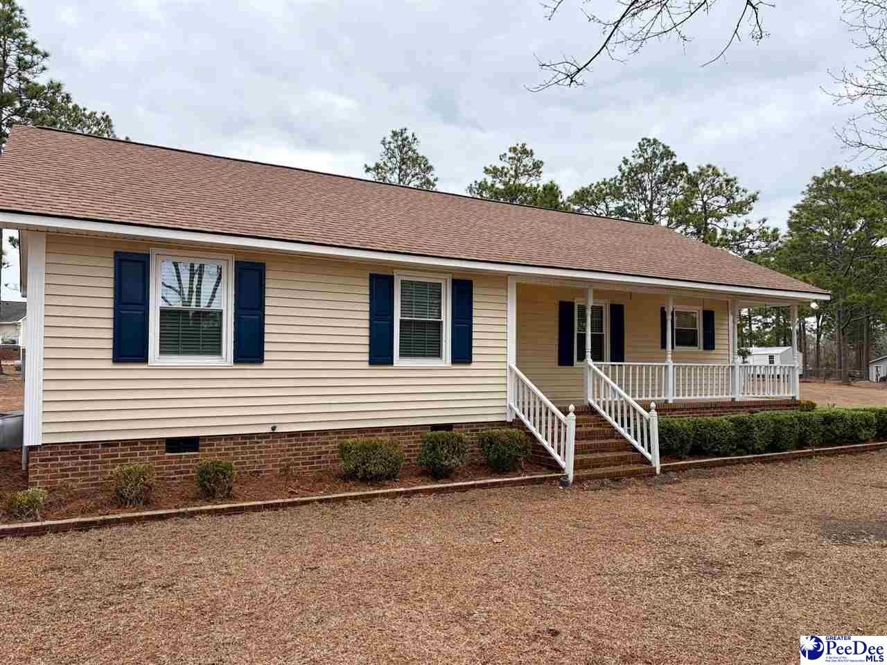 1052 Wellington Photo 4