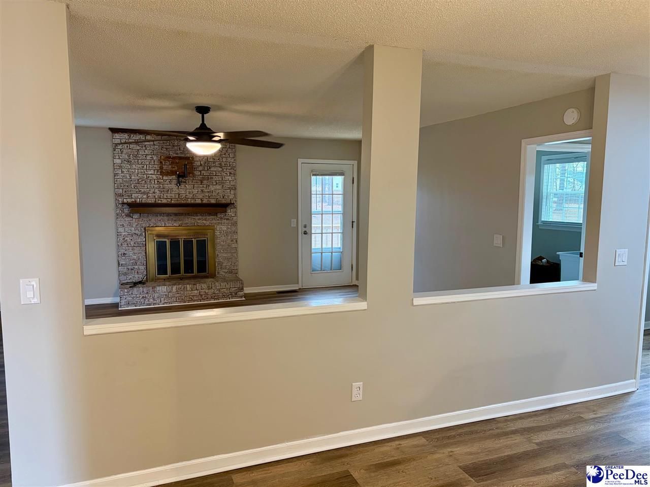 1052 Wellington Photo 9