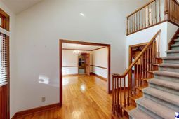 308 Crepe Myrtle Ln photo 4