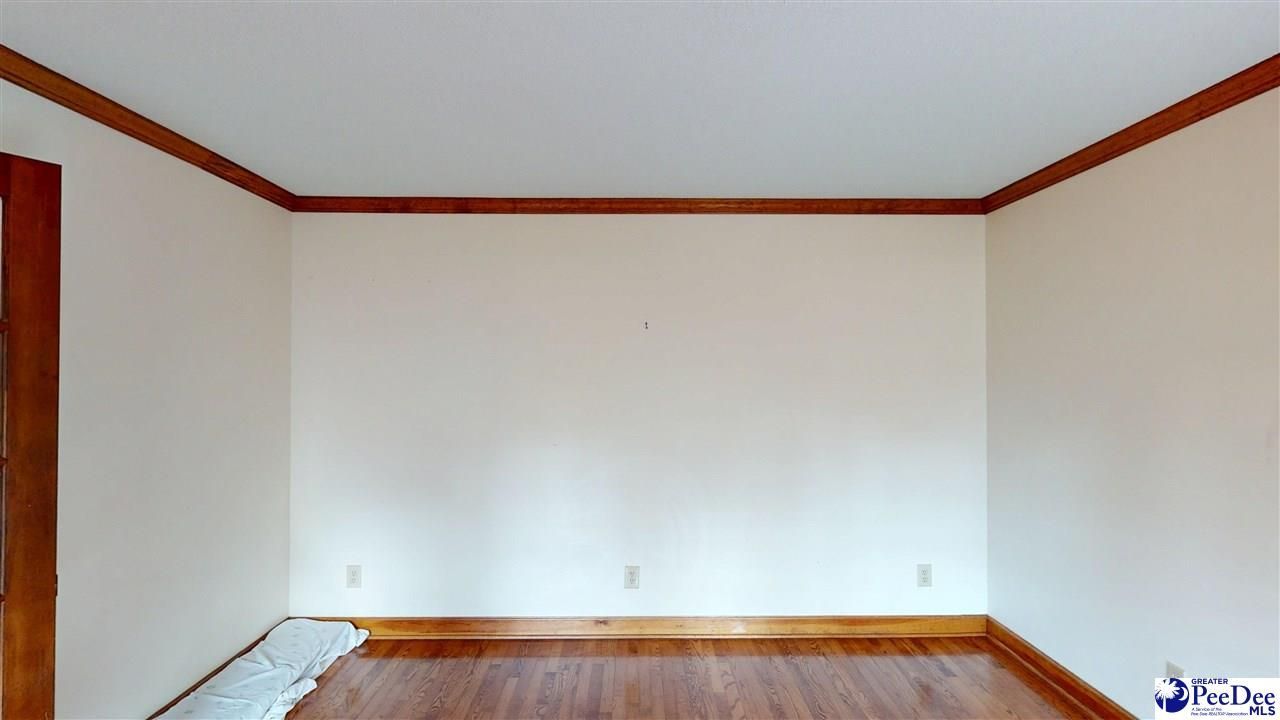 308 Crepe Myrtle Ln Photo 4