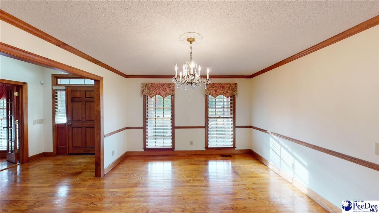 308 Crepe Myrtle Ln Photo 6