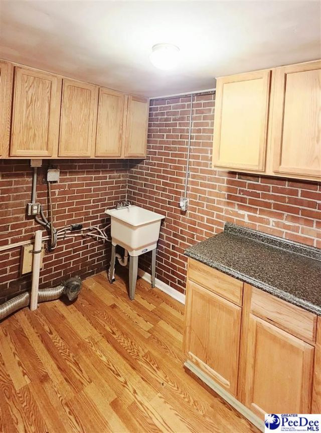 1321 E Washington Street Photo 16