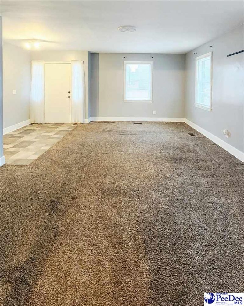 1321 E Washington Street Photo 8